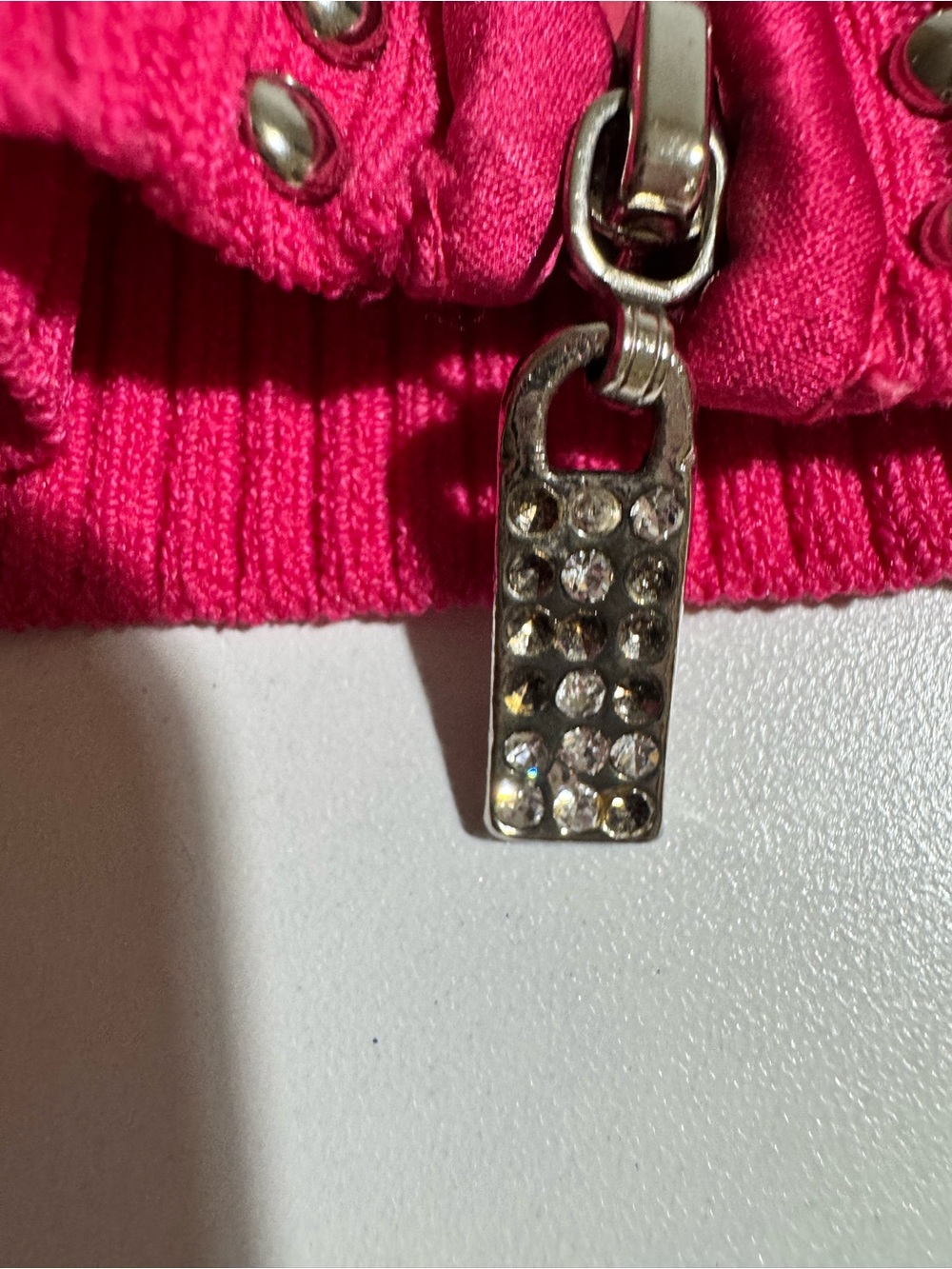 Vintage Y2K Caché Pink Gabrielle Solis Rhinestone Off Shoulder Zip Up Sweater L - Picture 6 of 7